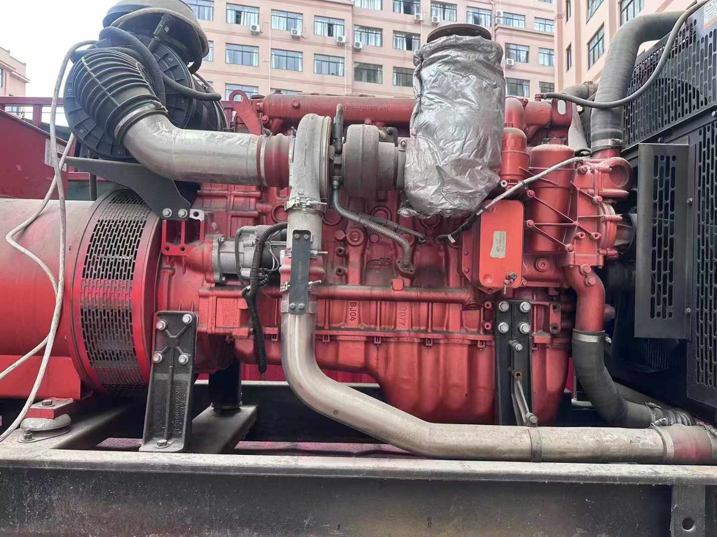 石河子乡如何选择适合 600kW 柴油发电机组的过载保护器？
