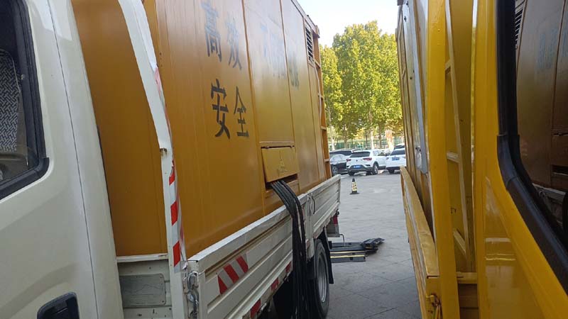 石河子乡如何判断柴油发电机组和UPS电源的切换时间是否符合要求？